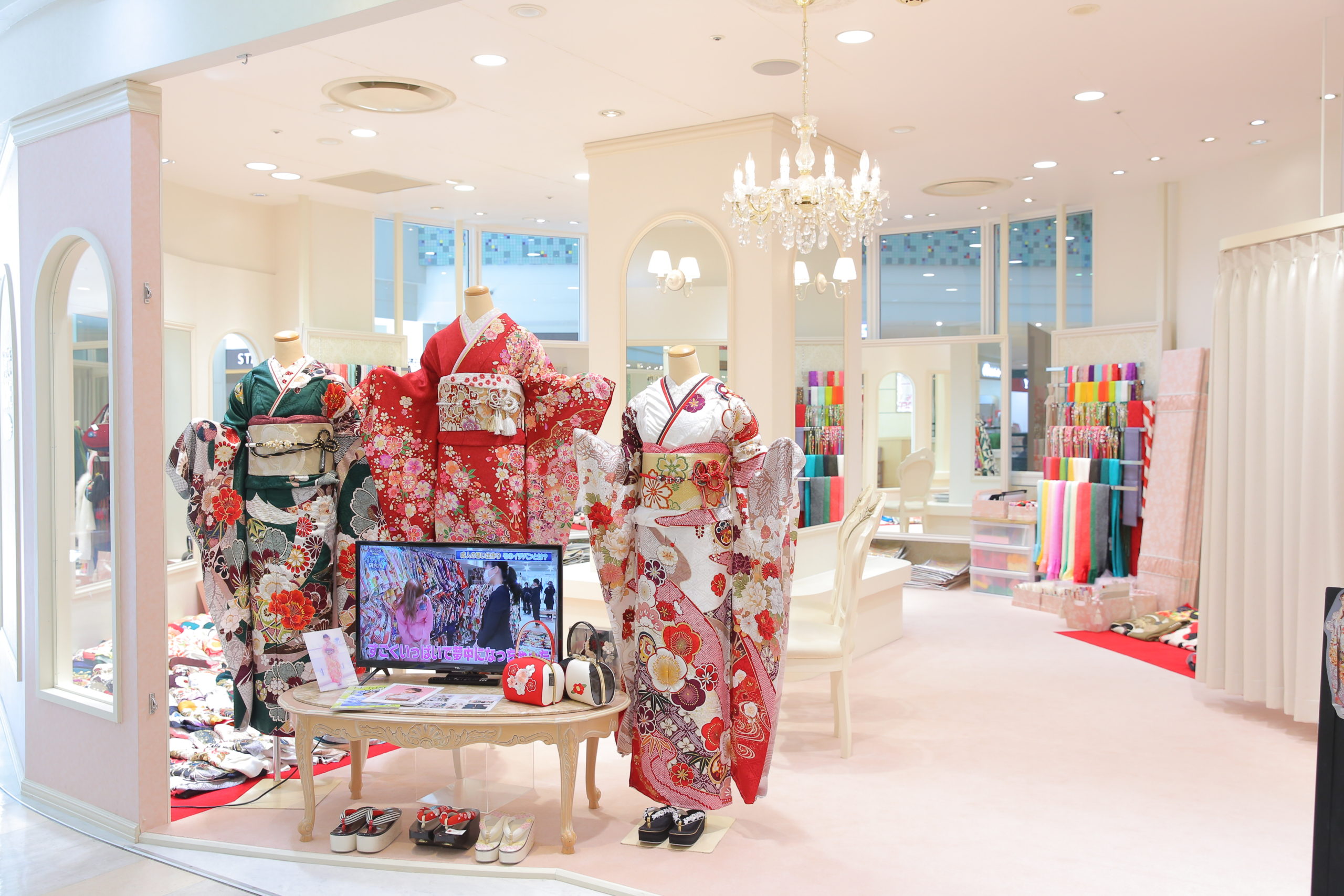 モザイクモール港北店 成人式振袖レンタル ふりそでmode