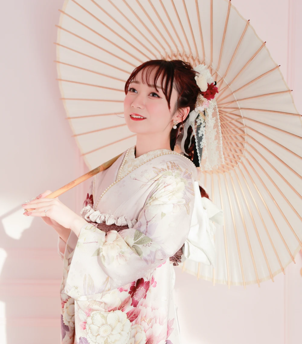 一瞬のときめきを余すことなく。15ポーズから始まる、こだわりの撮影。 | イメージ画像01_01