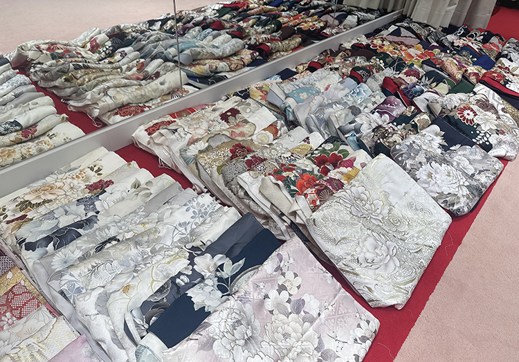 ふりそでMODEアミュプラザおおいた店 - 成人式振袖フルセットレンタル